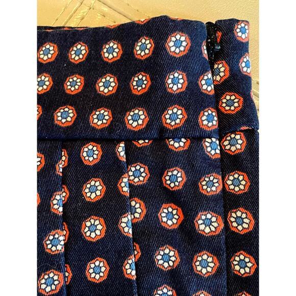 J.Crew Navy Medallion Mosaic Side Zip Shorts size 6 - Picture 6 of 6